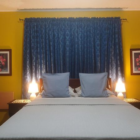 Ultimate Freedom Bed And Breakfast Santa Cruz Esterno foto