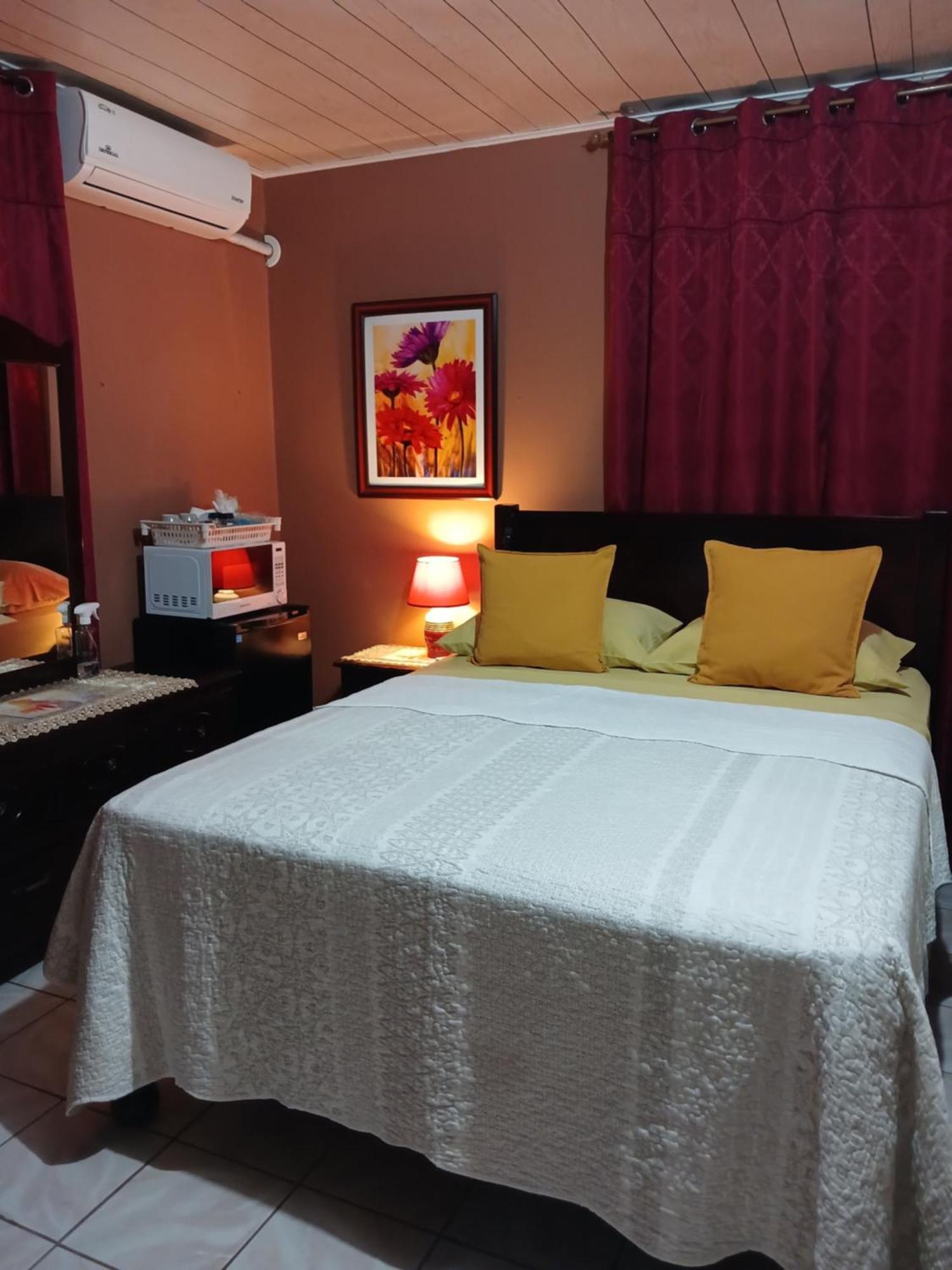 Ultimate Freedom Bed And Breakfast Santa Cruz Esterno foto