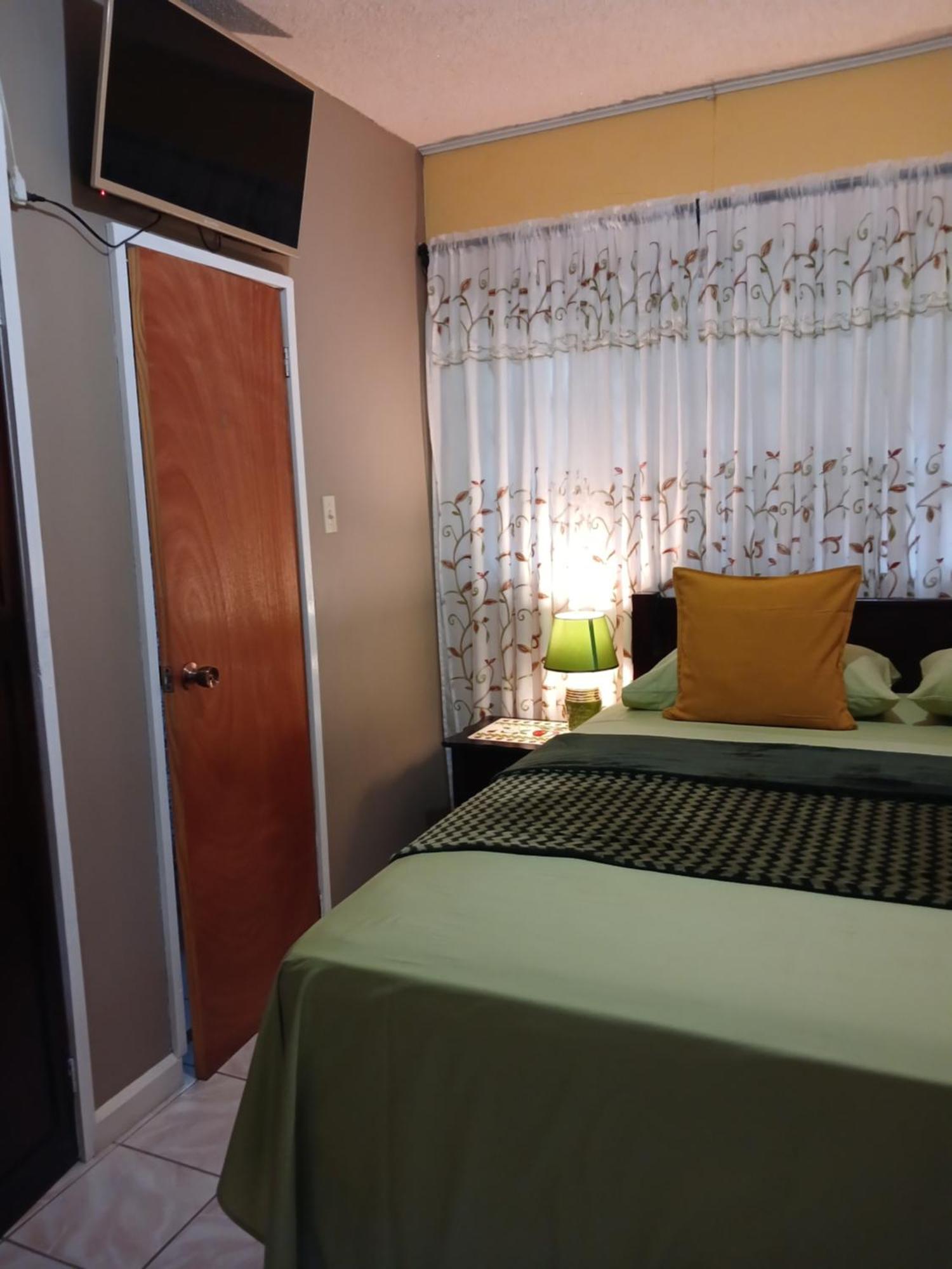 Ultimate Freedom Bed And Breakfast Santa Cruz Esterno foto