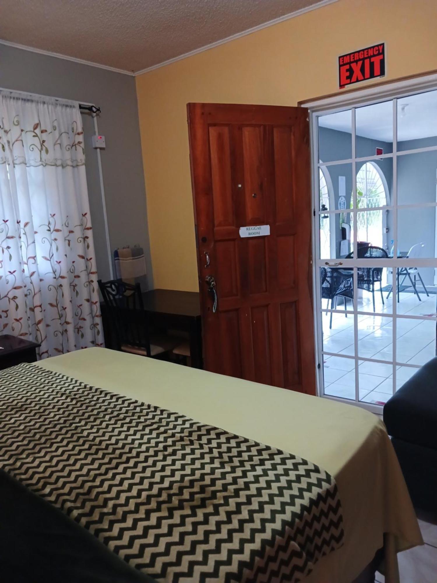 Ultimate Freedom Bed And Breakfast Santa Cruz Esterno foto